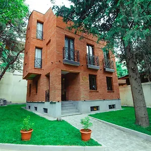 Otel Bliss, Tiflis